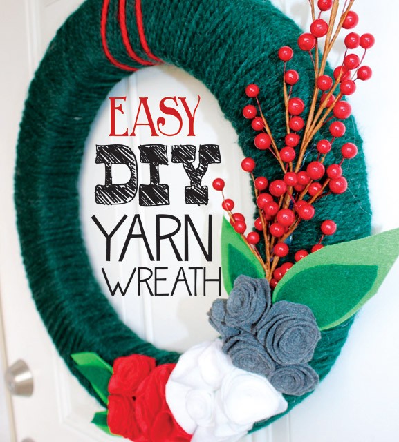 Easy DIY Holiday Christmas Yarn Wreath SohoSonnet Creative Living