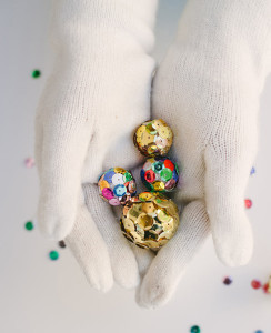 NEW YEARS DIY BALL CRAFT