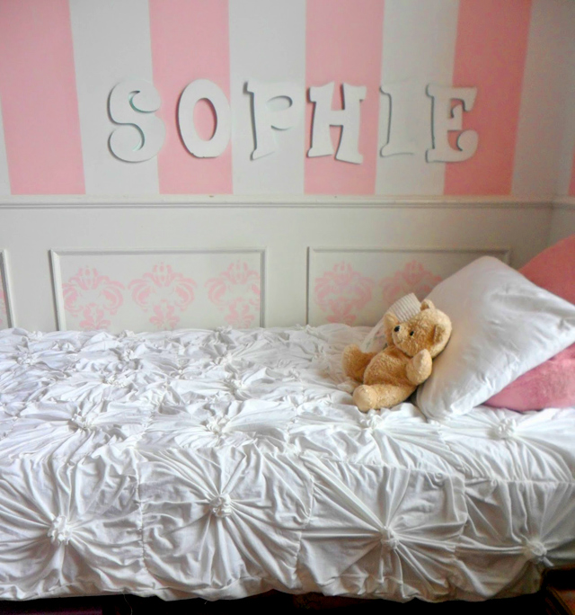 white gather rosette quilte